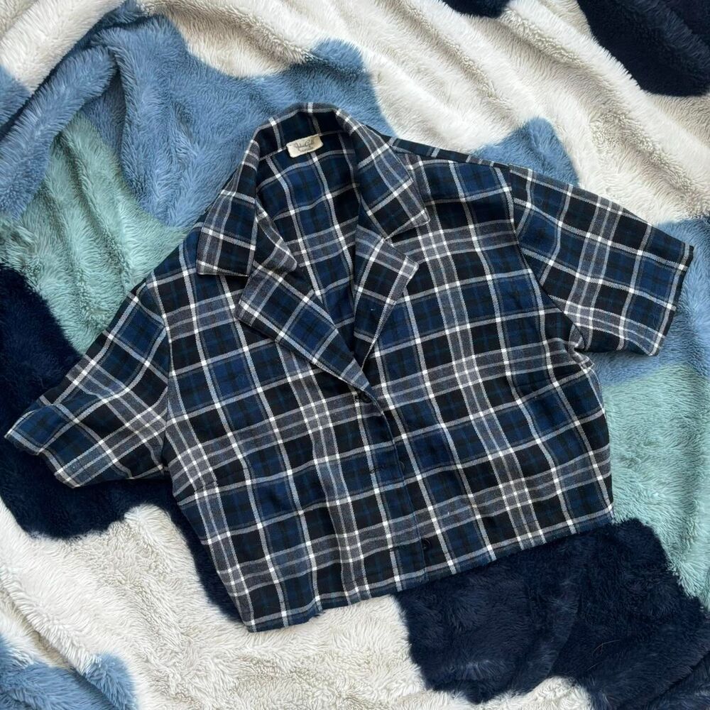 Brandy Melville Plaid Cropped Button Up Shirt
